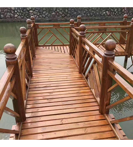 防腐木護(hù)欄 (12)